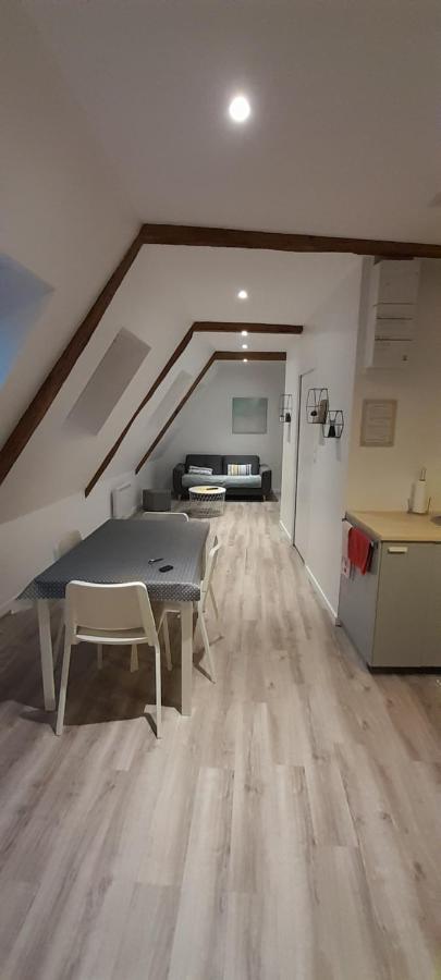 Appartement dans maison de 1789 au centre de Vitré Exterior foto